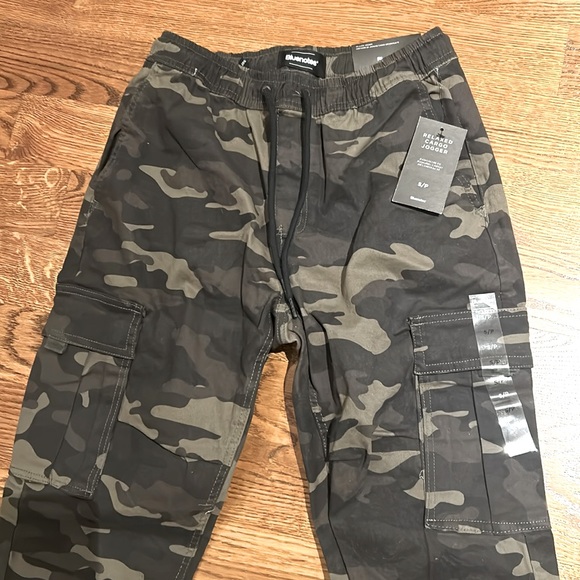 Men’s Bluenotes Relaxed Cargo Joggers - Picture 2 of 6